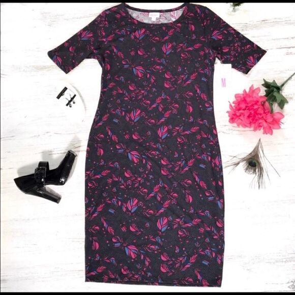 LuLaRoeāfeathersāpinkĀ blackāJuliaādressāMediumāNWT - Picture 3 of 6